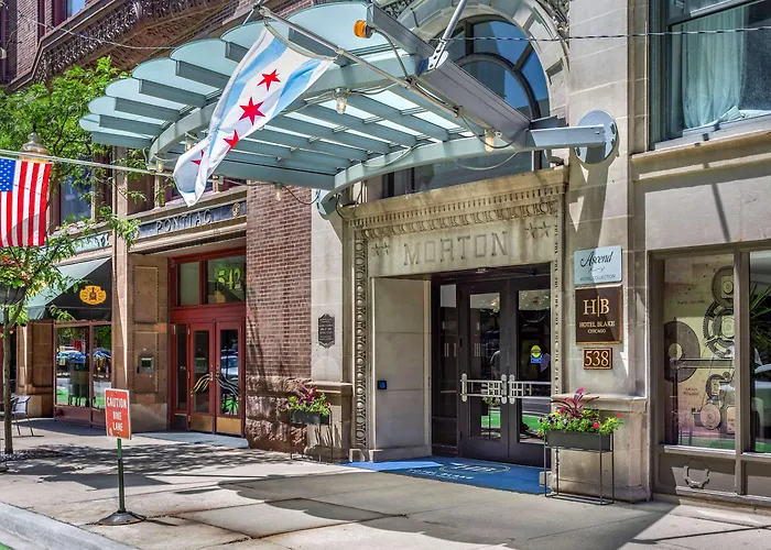 Top Accommodations near Grant Park in Chicago for Your Perfect Getaway