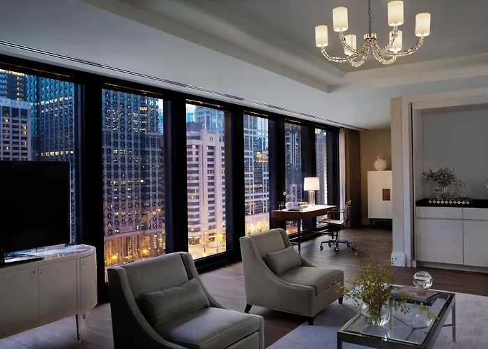 Best Luxury Accommodations in Vibrant Chicago