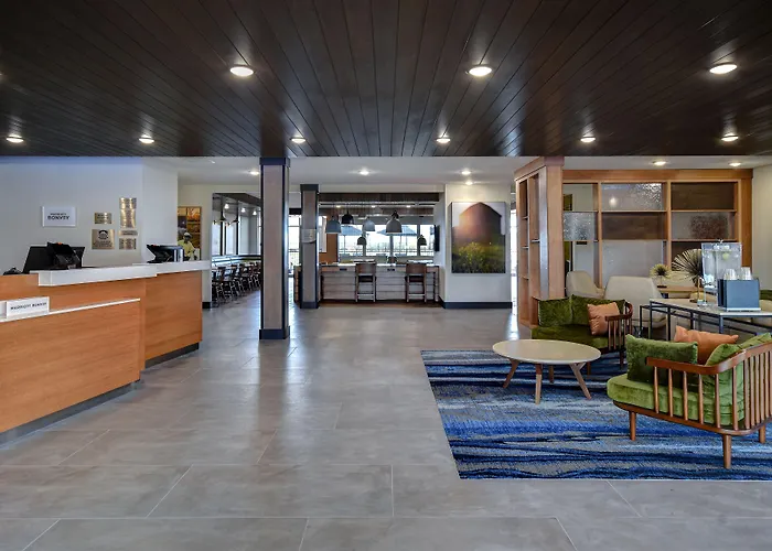 Top Hotels in West Thumb, Yellowstone's Hidden Gem