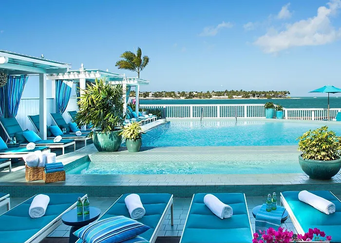 Discover the Finest Luxury Hotels in Key West for a Lavish Stay